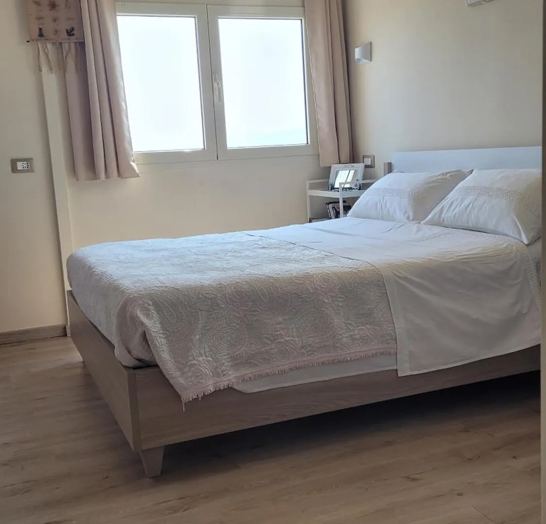 Villa Rosa SantʼElia Italia