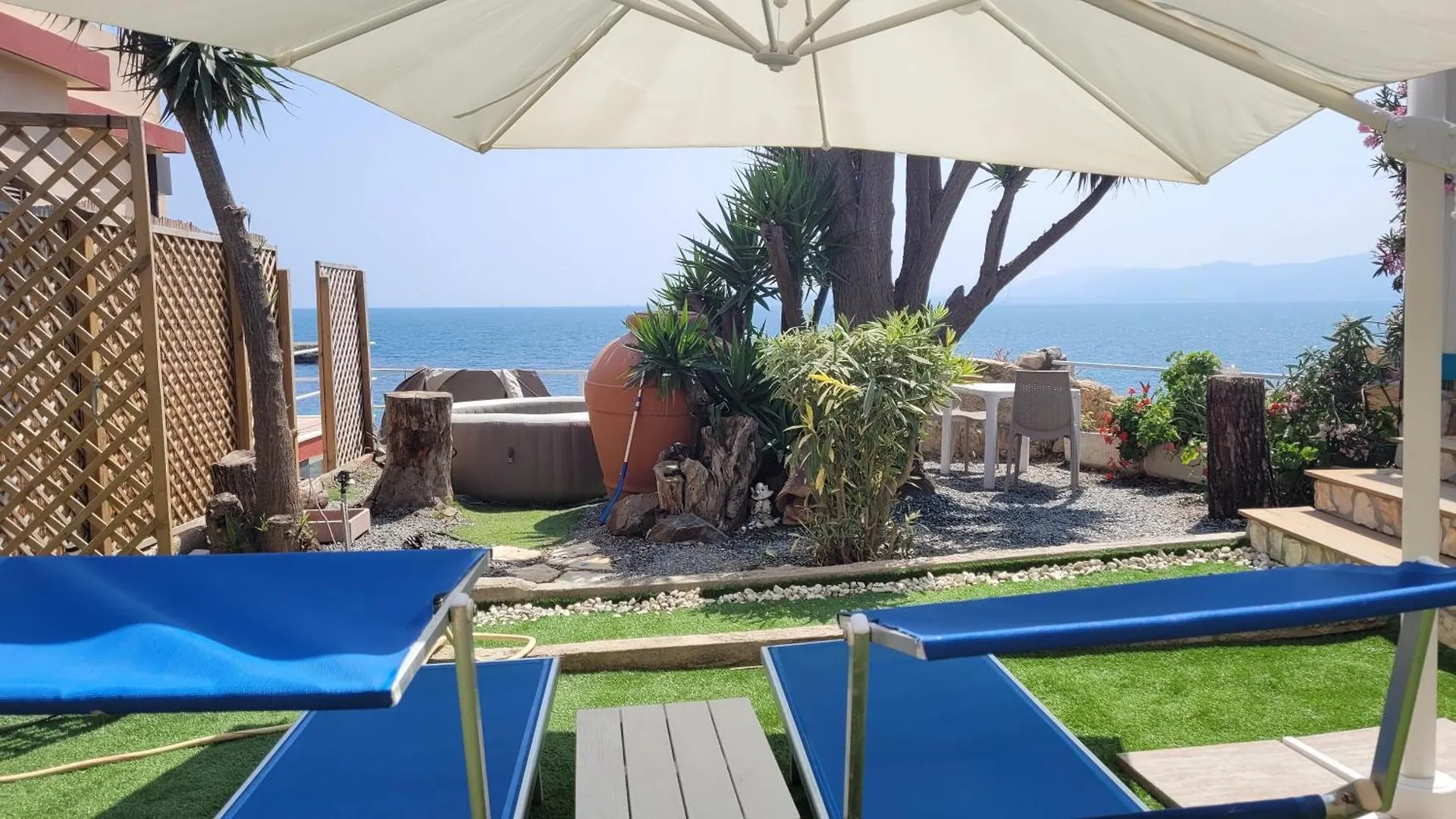 Appartamento Villa Rosa SantʼElia Italia